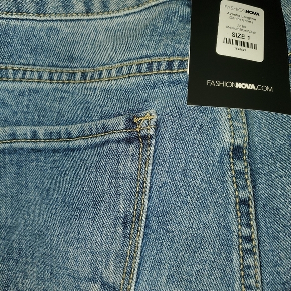 New Fashion Nova's Ayesha Longline Distressed Denim Shorts Women's Size 1 Small - Picture 5 of 5